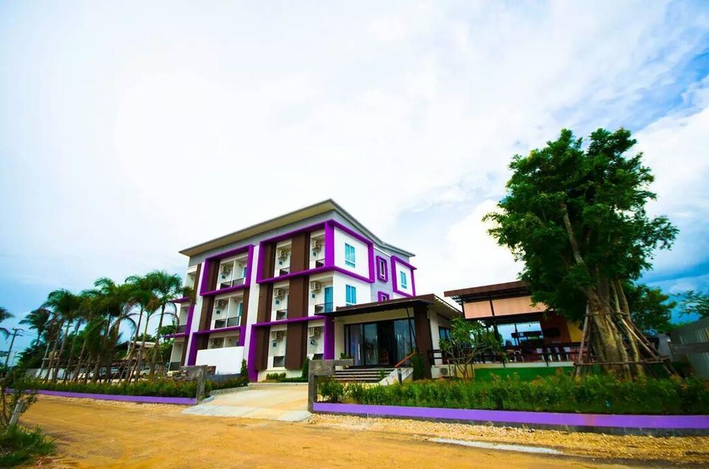 Fig Boutique Hotel Kamphaeng Phet Bagian luar foto