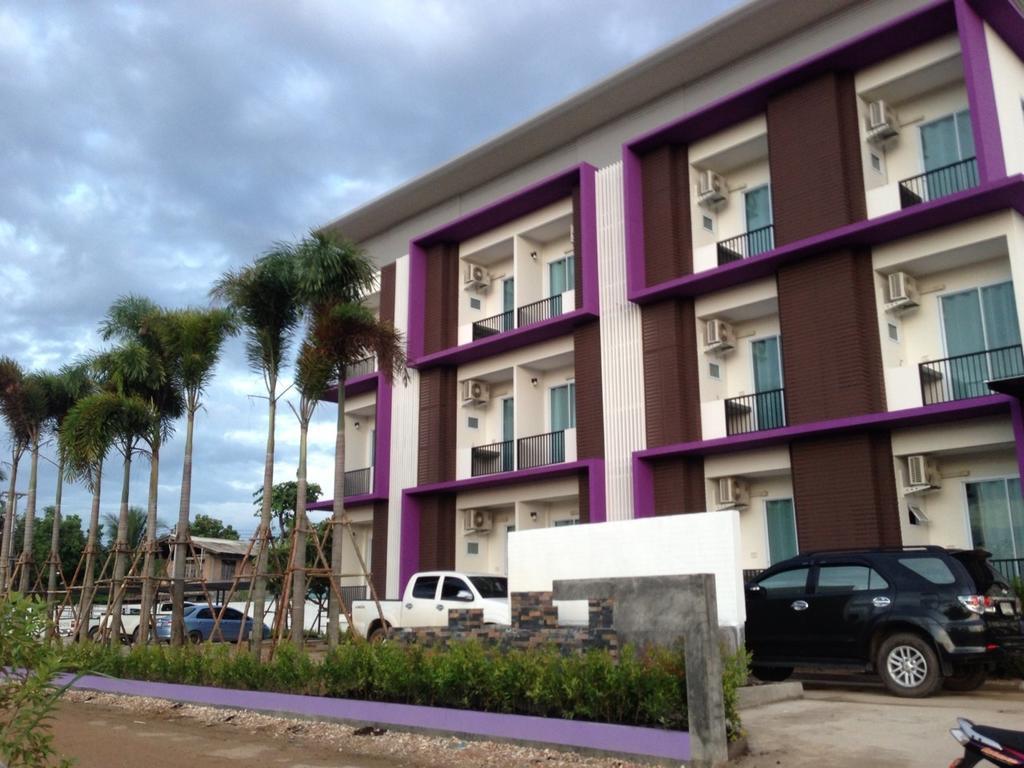 Fig Boutique Hotel Kamphaeng Phet Bagian luar foto