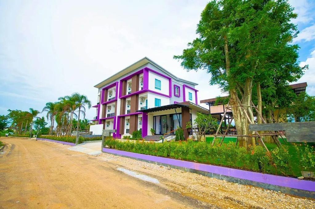 Fig Boutique Hotel Kamphaeng Phet Bagian luar foto